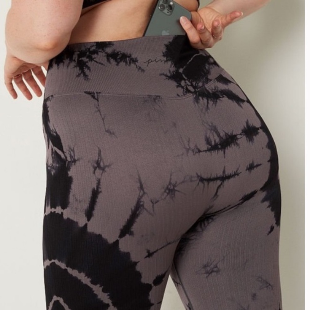 Victoria’s Secret Pink Tie Dye Seamless High Waist Leggings size XS workout pant - Picture 14 of 14